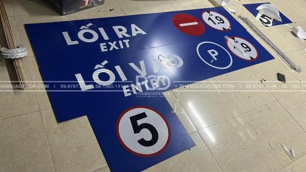 Làm Bảng Chỉ Dẫn Văn Phòng Công Ty - Làm Bảng Tên Phòng ban 21 lam bang chi dan van phong