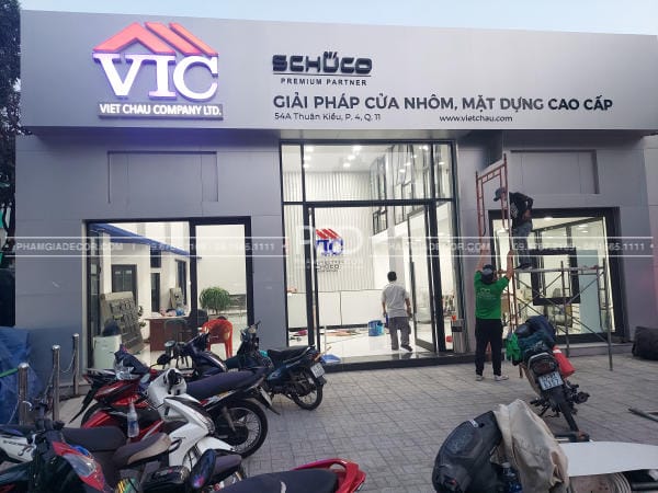 Bảng Hiệu Alu Dựng Chữ Nổi LED Viet Chau: Thiết Kế Độc Quyền 6 lam bang hieu alu chu noi co led 2 1