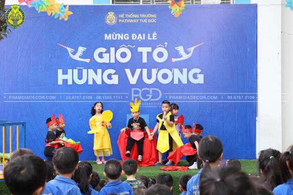 làm backdrop giỗ tổ hùng vương trên sân khấu