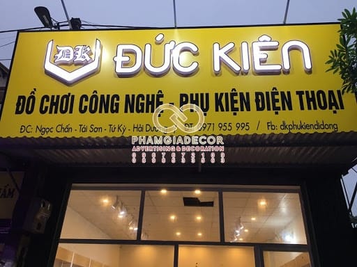 Thiết kế bảng hiệu shop phụ kiện