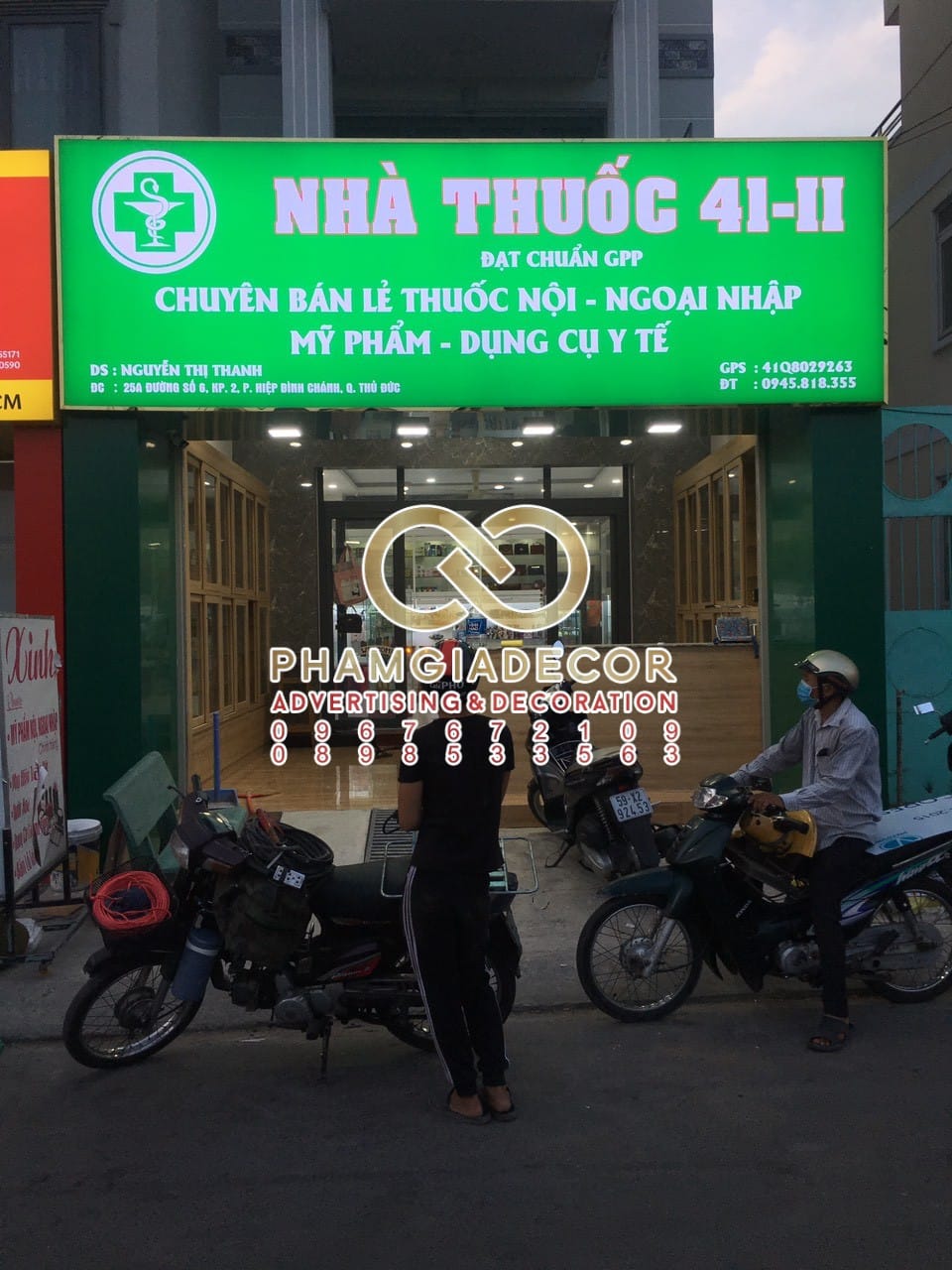 Làm bảng hiệu hộp đèn 3M in UV cao cấp 8 thi cong hop den in uv