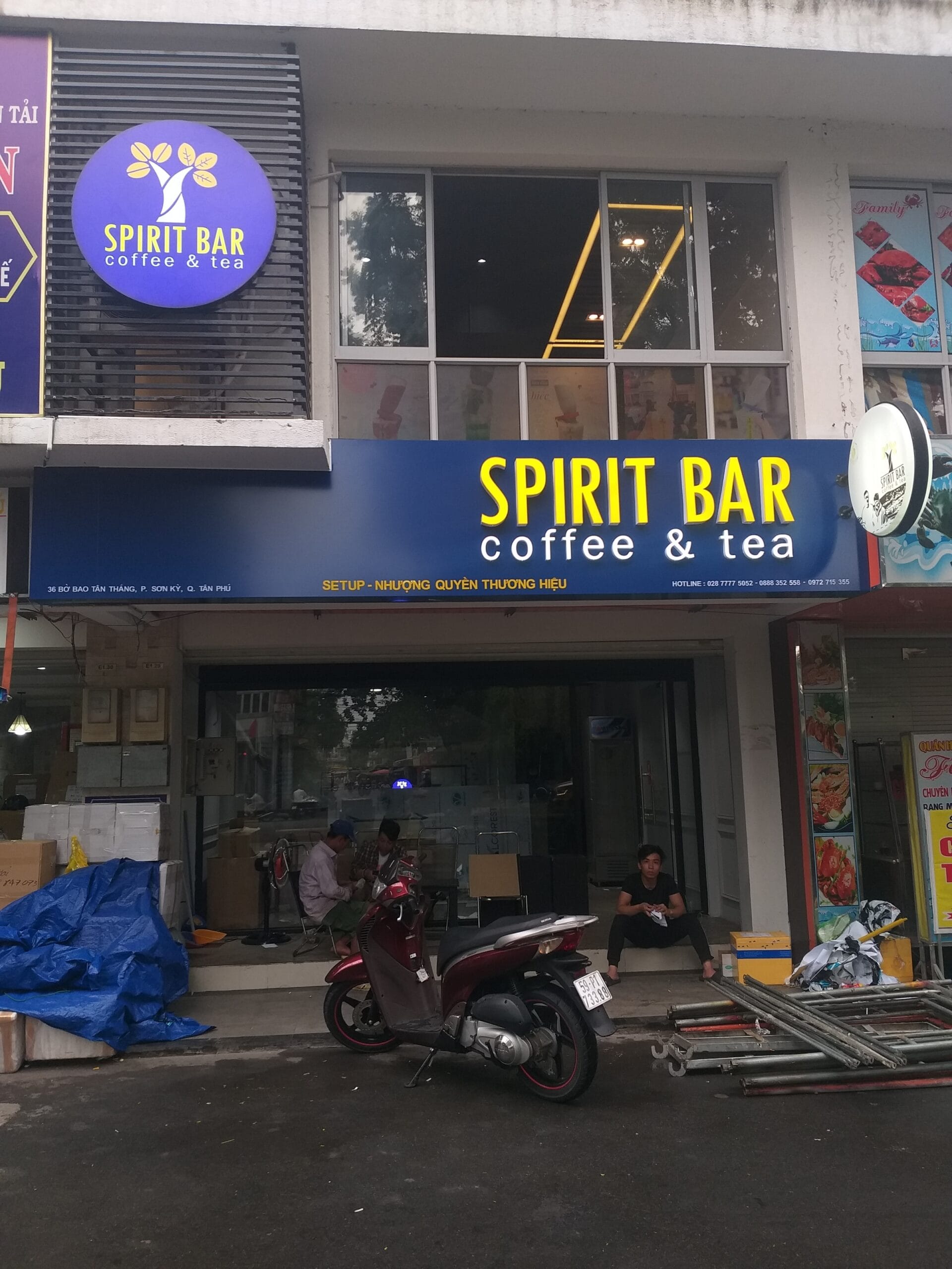 Thi công làm bảng hiệu tại quận Tân phú 4 bang hieu quan tan phu