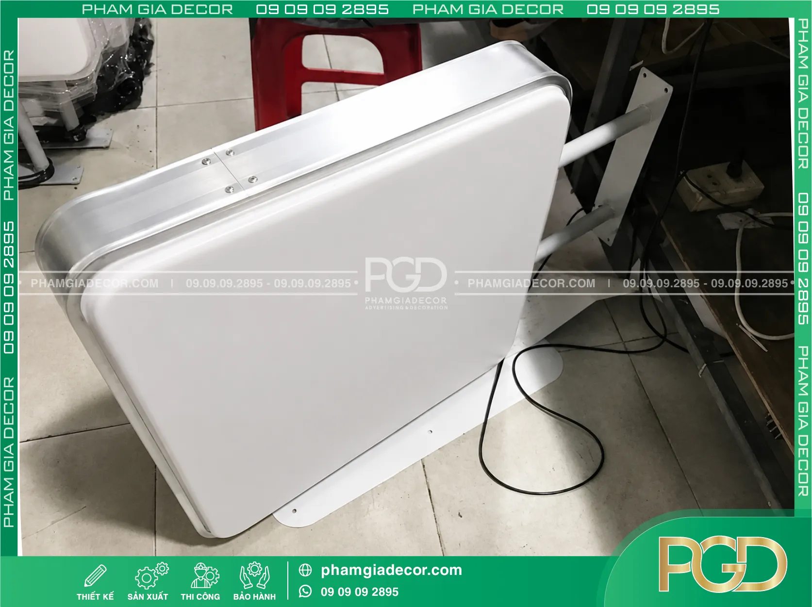 Hộp đèn mica vuông 