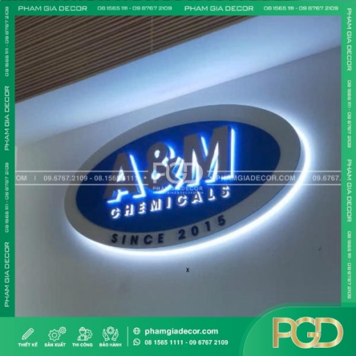 Hộp đèn alu logo công ty A&M chữ nổi inox sáng chân thumb