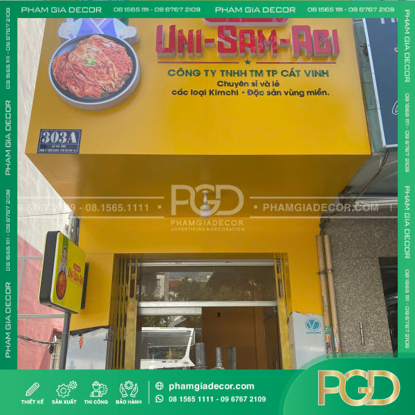 làm bảng hiệu alu mặt dựng cửa hàng kim chi uni sam agi tại quận 3